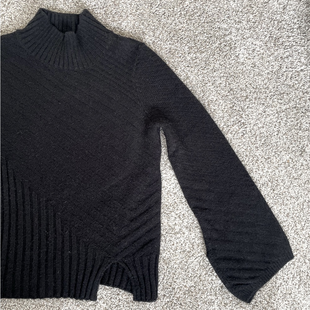 Knitted Sweater - Picture 2 of 3